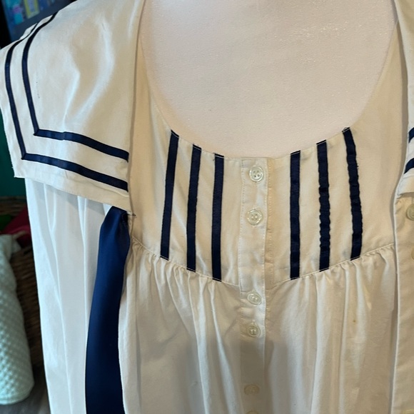 1980’s Lindsey Blake nightgown and robe set - Picture 11 of 15